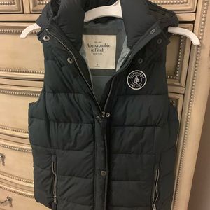 Abercrombie Hooded Puffer Vest